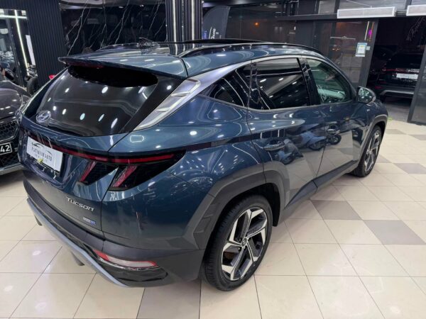 HYUNDAI TUCSON HYBRIDE