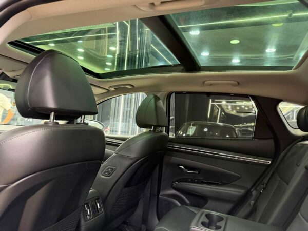 HYUNDAI TUCSON HYBRIDE