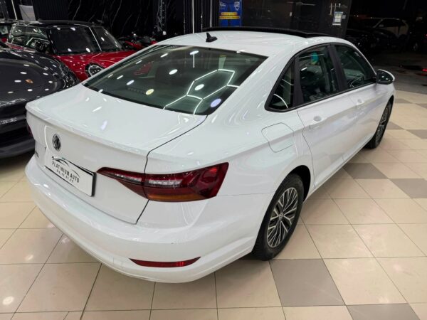 VOLKSWAGEN JETTA