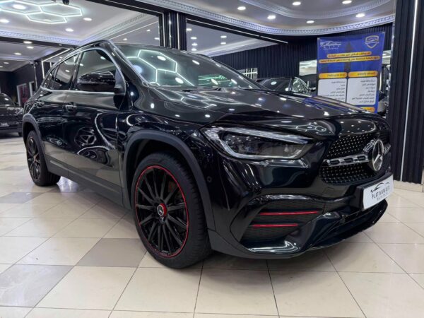MERCEDES GLA 250e AMG Édition