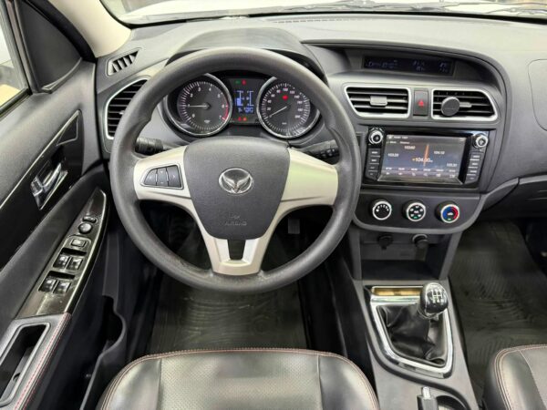 BAIC S2